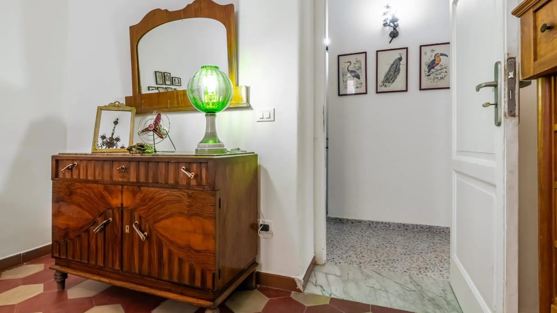 Near Palermo'S Historic Heart - Apt With Courtyard 公寓 巴勒莫